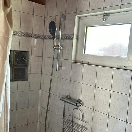 2 A 4 Pers Dans Maisonnette Piscine Chambre Double Salle De Bain Privatif Saint-Amarin
